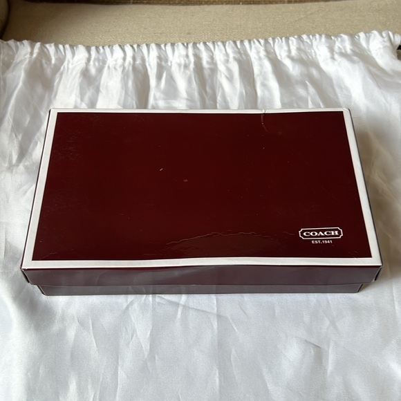 New in Box Coach Bleecker Bottle Green Checkbook Wallet Tattersall Lining w/tags - Picture 13 of 13